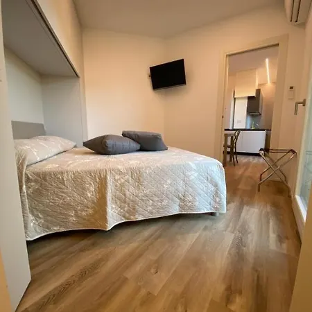 Welcome Traveller Charming Damy * Garda (Verona)